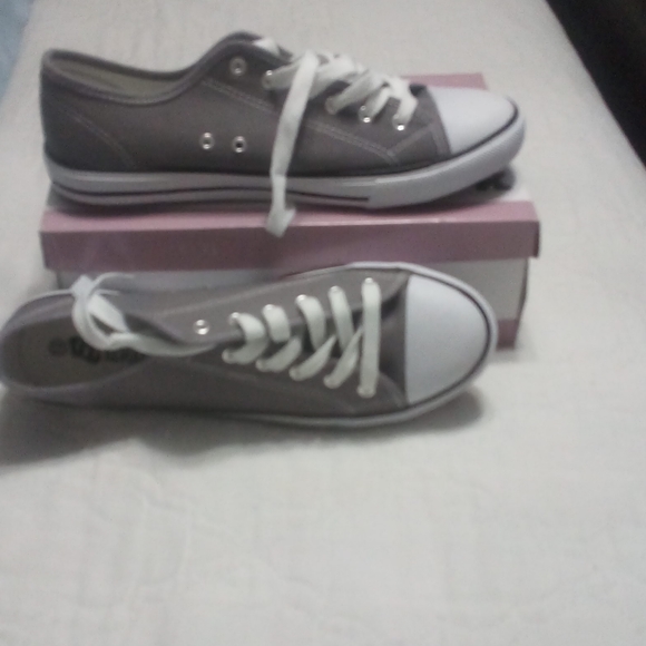 OT Revolution sneakers - Picture 2 of 4